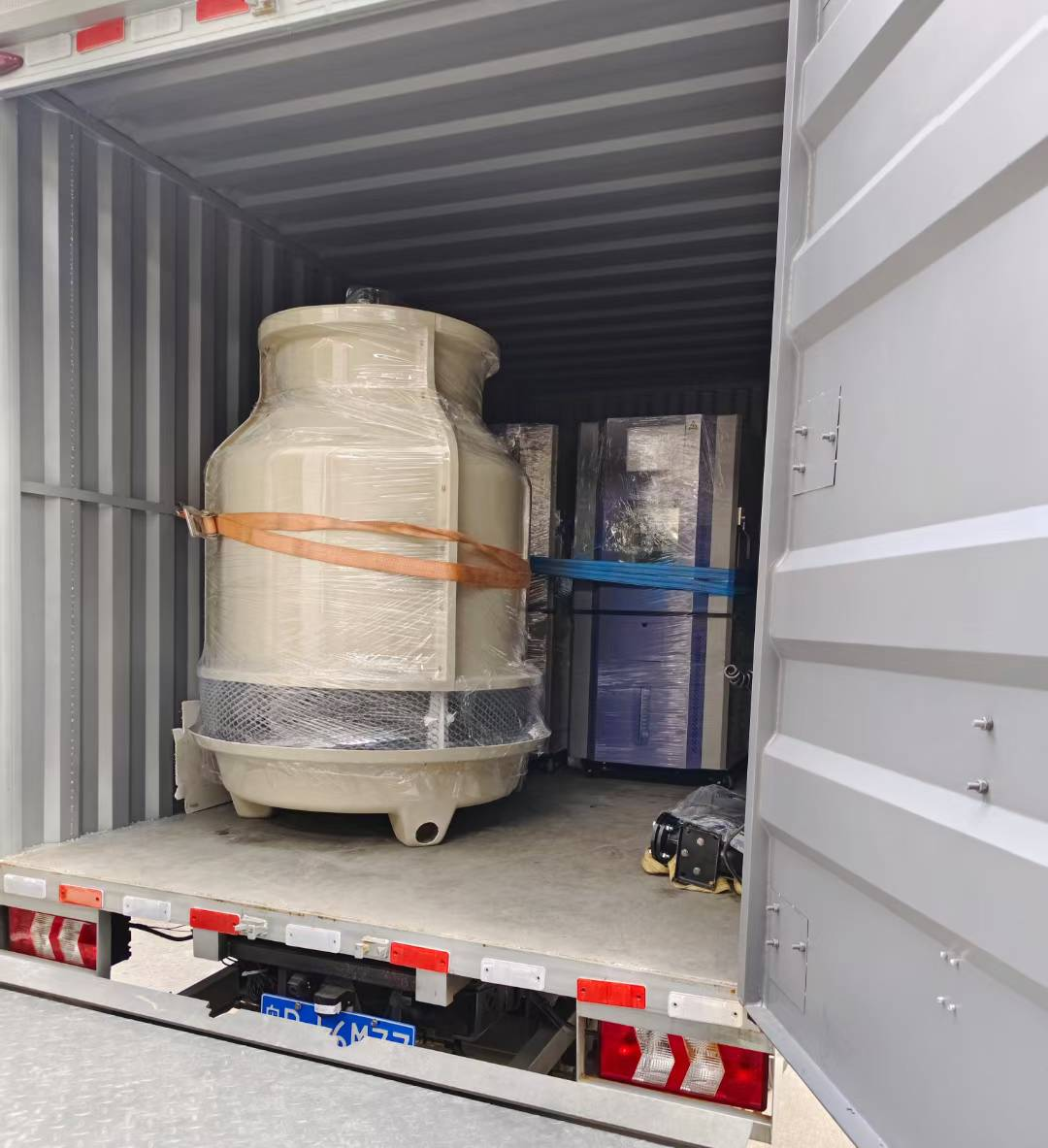 裝車出貨 裝車出貨